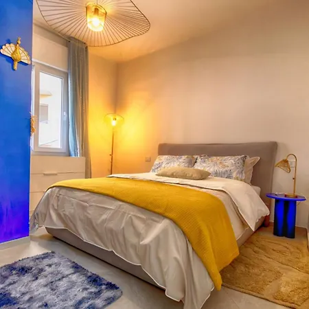 Casa Azzurra 2 *